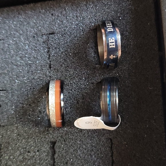 SOLD OUT RINGS - Picture 2 of 2